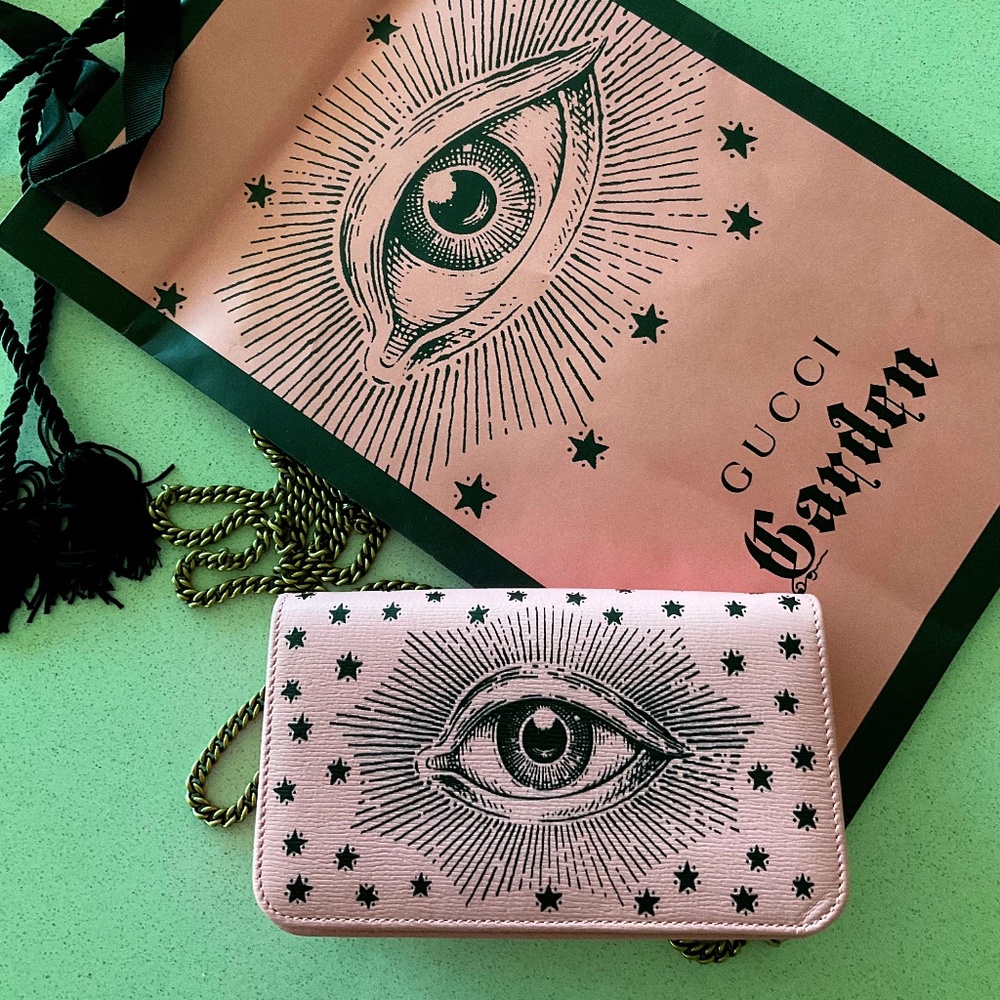 Limited Edition-“pink” collectors Authentic GUCCI Garden Eye Micro Crossbody